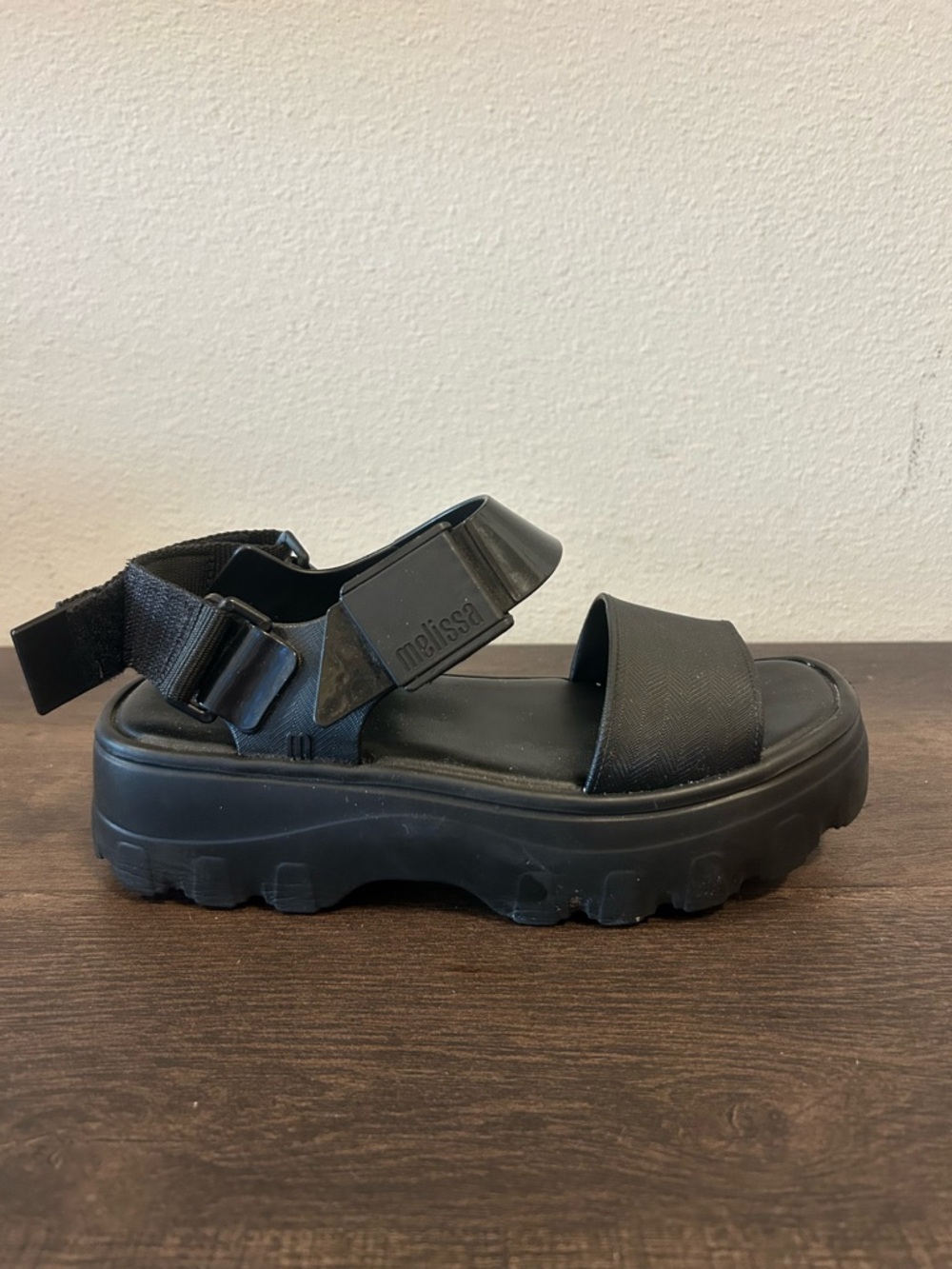 Melissa Kick Off Jelly Sandals